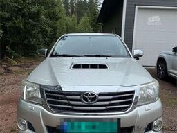 Toyota Hilux 4x4