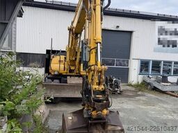 Komatsu PW130 Wheeled Excavator with Engcon Tiltrotator an