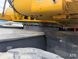 Komatsu PW130 Wheeled Excavator with Engcon Tiltrotator an