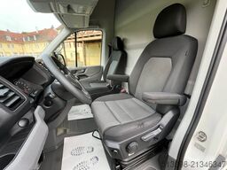 VOLKSWAGEN CRAFTER REGALS. STANDHZG. ZUSATZHEIZUNG NAVI PDC