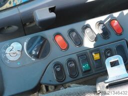 KOMATSU PW160-8 Mobilbagger Verstellausleger HS21