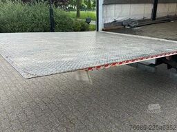 Mercedes-Benz Atego 1218 bakwagen met laadklep 2000kg!