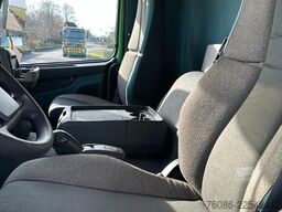 Volvo FM 430 !!8X4 TRIPLE!! EURO6!! Z-KRAAN!!/KIPPER!...