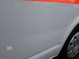 VOLKSWAGEN T5 Transporter Hochdach lang KTW Klima Automatik