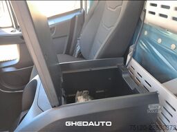 IVECO MOTRICE IVECO EUROCARGO 180 320 CASSONE CON CENTINA E SPONDA IDRAULICA