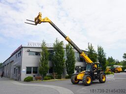 JCB 535-95 / 3.5 T / range 9.5 m / joystick