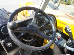JCB 526-56 AGRI Plus / 5.6 m / joystick