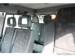 Mercedes-Benz UNIMOG 5000 Doka mit Kran HMF 1075