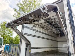 DAF LF 210 Fleischerhacken-Automatik-Carrier