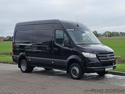 MERCEDES-BENZ SPRINTER 519 L2H2 V6 Mbux10