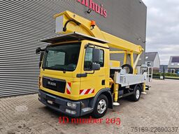 MAN TGL 8.220 4x2 Palfinger P300KS