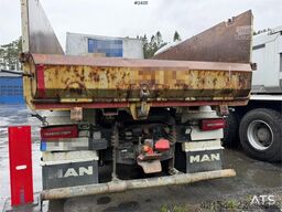 MAN TGX 26.580 6x4 snow plow equipped tipper truck