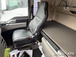 MAN TGX 26.580 6x4 snow plow equipped tipper truck