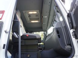 Renault C380 Comfort 6×4 / Atlas 172.3E crane