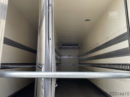 Scania P 230 B 4X2 Carrier Supra 950 / Automatic / 2 C...