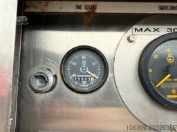 MERCEDES-BENZ Actros 4140 8x4 KOKS MEGAVAC 8000 ADR Dry Vac