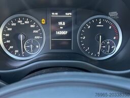 MERCEDES-BENZ Vito 110 LANG 6G KLIMA TEMPOMAT 2-SITZE SCHRÄNKE