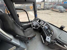 Volvo B8R 9500 4x2 AC / AUXILIARY HEATING / WC / WHEE...