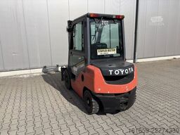 TOYOTA 02-8F DF 25