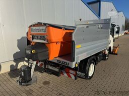 ISUZU M21  Kipper GG 3.5 t mit Winterdienstausr.