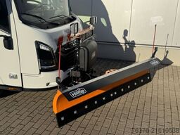 ISUZU M21  Kipper GG 3.5 t mit Winterdienstausr.