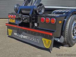 Scania T580 8x4*4 / TORPEDO / HOOKLIFT / ABROLKIPPER