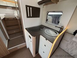 BÜRSTNER Limited T 727 G Hubbett, Markise, SAT/TV, Radio