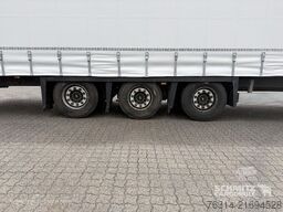 Schmitz Cargobull Curtainsider Mega Getränke