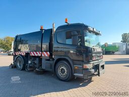 SCANIA P94 GB 4x2 NA 230 Kehrmaschine