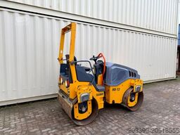 HAMM HD12VV / 2012 BJ / 1.369 H / 2.695 KG