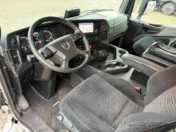 Mercedes-Benz Antos 2135 4X2 2018 BOX 9m + HEATING