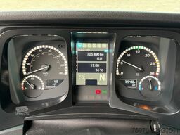 Mercedes-Benz Antos 2135 4X2 2018 BOX 9m + HEATING