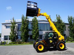 JCB 535-95 / 3.5 T / range 9.5 m / joystick