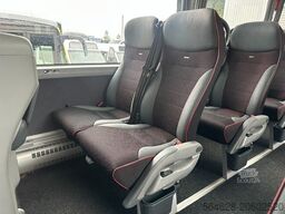 MAN R09 Lion?s Coach C