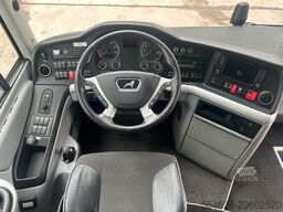 MAN R09 Lion?s Coach C