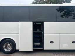 MAN R09 Lion?s Coach C