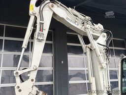 Takeuchi TB370