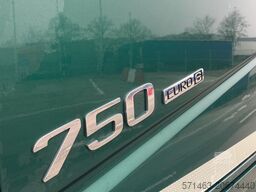 Volvo FH16 750 8x4 PUSHER