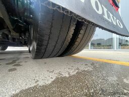 Volvo FH16 750 8x4 PUSHER