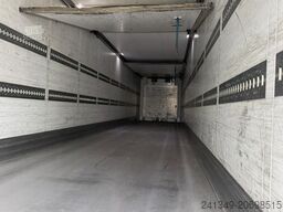 SCHMITZ CARGOBULL SKO24 Carrier Vector 1950 Bi-Temp