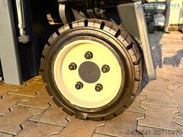 Combilift C3000CB / LPG / TRIPLEX - 4900MM / LPG