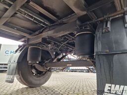 WEB-TRAILER PRASQ 18 / Ladebordwand