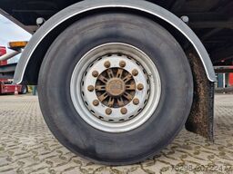 WEB-TRAILER PRASQ 18 / Ladebordwand