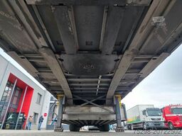 SCHMITZ CARGOBULL SCS 24 / Staplerhalter. / Palettenk. / Lenkachse