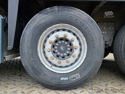 SCHMITZ CARGOBULL SCS 24 / Staplerhalter. / Palettenk. / Lenkachse