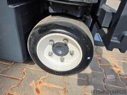 Combilift CBE3000 - TRIPLEX