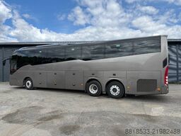 Volvo 9900