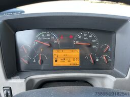 Volvo FL 210 / 12 Ton / 611 dkm / Box / Loadlift / AP...
