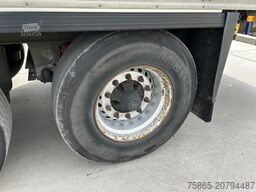Schmitz Cargobull SCB S3B / Box Trailer / BPW Drum / NL Trailer /...