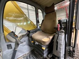 New Holland E 215